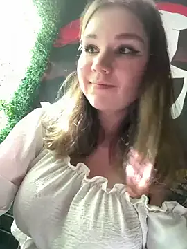 akamilasweetcm101 – webcam model profile photo Image 5