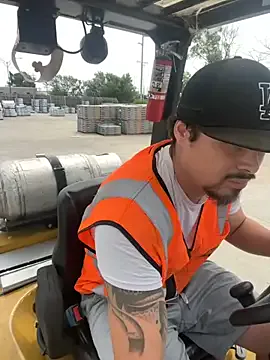 AurenLys – webcam model profile photo Image 6