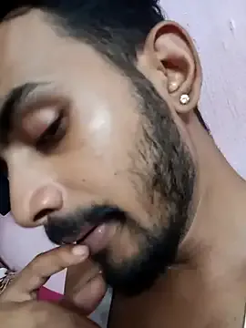 akamilasweetcm101 – webcam model profile photo Image 6