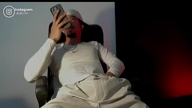 ElsieLondonxx – webcam model profile photo Image 19