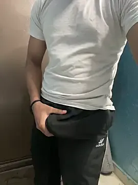 ThaniaHill – webcam model profile photo Image 19