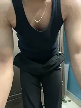 ThaniaHill – webcam model profile photo Image 5