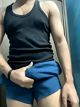 ThaniaHill – webcam model profile photo Image 9