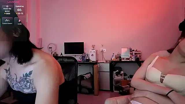 LizaGold40 – webcam model profile photo Image 9