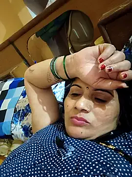 akamilasweetcm101 – webcam model profile photo Image 11