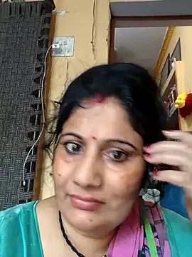 akamilasweetcm101 – webcam model profile photo Image 12