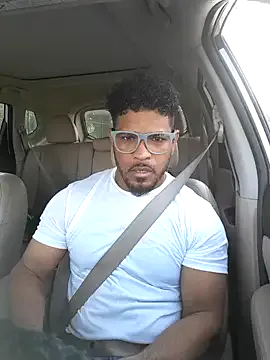 BustyBrunette44 – webcam model profile photo Image 4