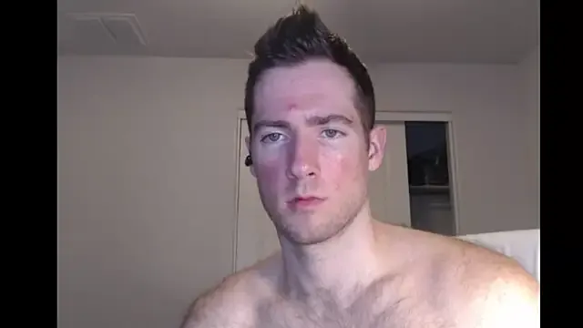 Red_Lola – webcam model profile photo Image 12