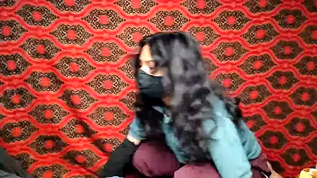 LoisLayne – webcam model profile photo Image 6