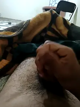 BustyBrunette44 – webcam model profile photo Image 3