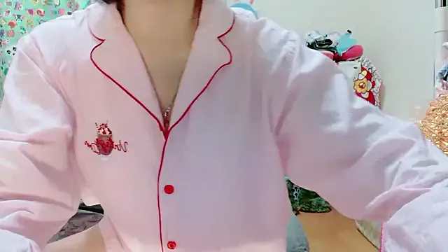 MaishaCobain – webcam model profile photo Image 13