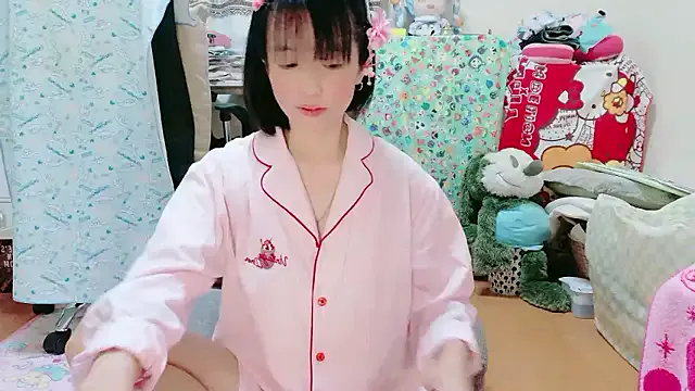 MaishaCobain – webcam model profile photo Image 17