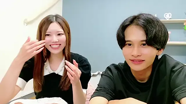 LoisLayne – webcam model profile photo Image 15