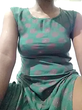 akamilasweetcm101 – webcam model profile photo Image 14