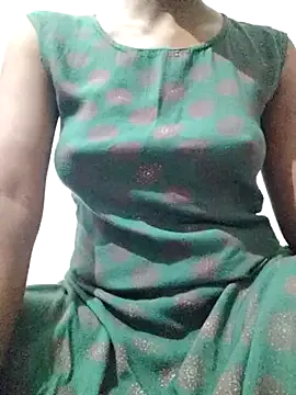 akamilasweetcm101 – webcam model profile photo Image 7