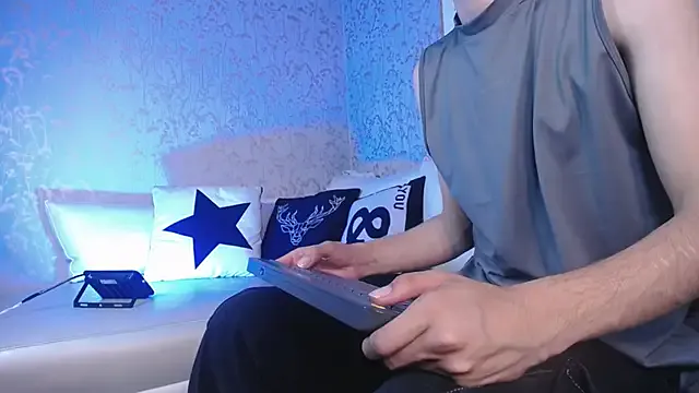 KateBae – webcam model profile photo Image 4