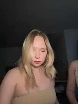 GoddessSerenaUK webcam show Image 5