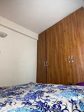 LiliBanger – webcam model profile photo Image 16