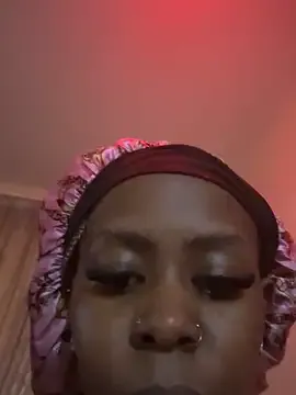 LiliBanger – webcam model profile photo Image 4