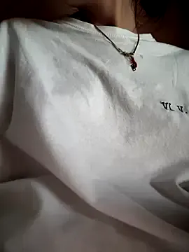 AmiiraSkky – webcam model profile photo Image 12