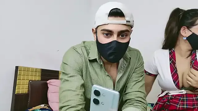 Yaya--728 – webcam model profile photo Image 17