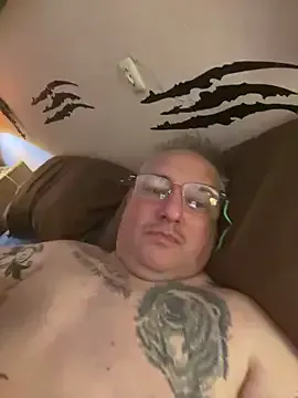 YourScarlettSweetheart – webcam model profile photo Image 2