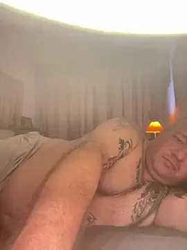 YourScarlettSweetheart – webcam model profile photo Image 6