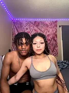 KatieeGomez – webcam model profile photo Image 9