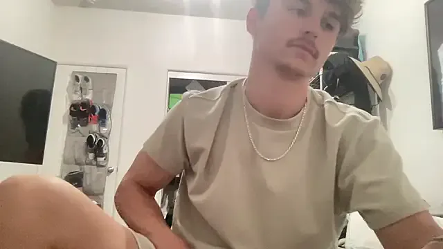 LynxRosenn – webcam model profile photo Image 3