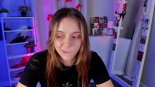 akamilasweetcm101 – webcam model profile photo Image 14