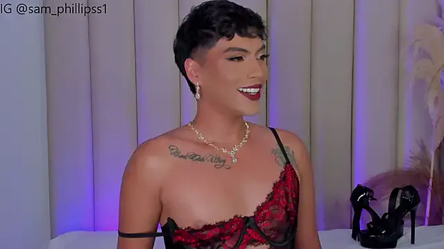 BustyBrunette44 – webcam model profile photo Image 12