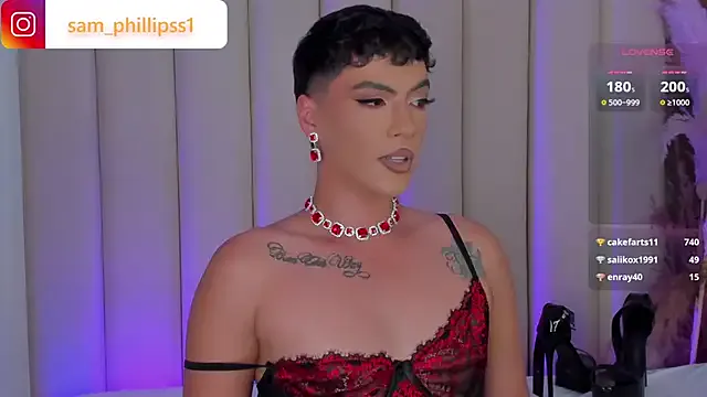 BustyBrunette44 – webcam model profile photo Image 3