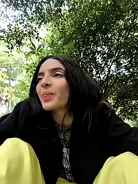 SarhaParcker – webcam model profile photo Image 12