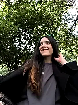 SarhaParcker – webcam model profile photo Image 14