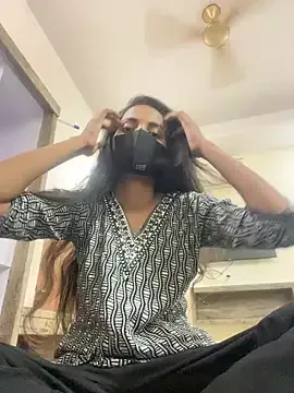 Lola_Hale – webcam model profile photo Image 5