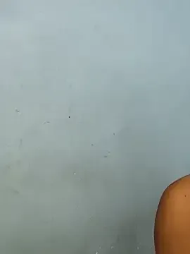 realreinaperez111 – webcam model profile photo Image 19