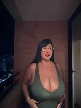 vlunaper18 – webcam model profile photo Image 18