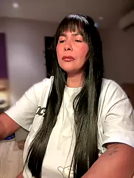 vlunaper18 – webcam model profile photo Image 6