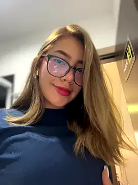 Hiiichan88 – webcam model profile photo Image 15