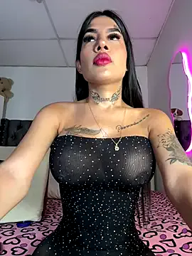 LynxRosenn – webcam model profile photo Image 3