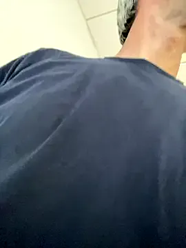 akamilasweetcm101 – webcam model profile photo Image 12