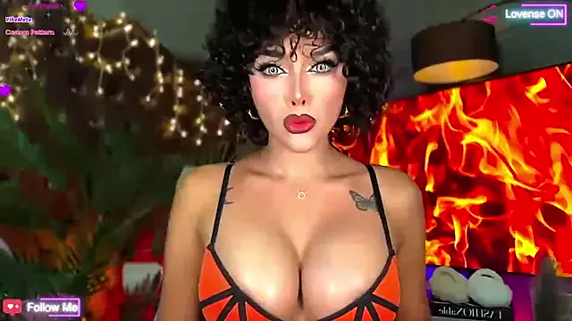 PrincessPlee – webcam model profile photo Image 3