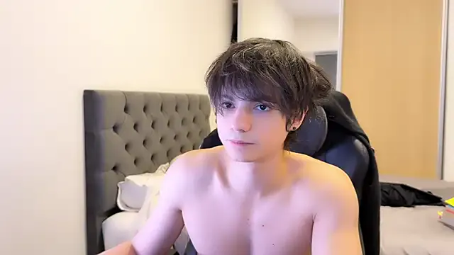 rimanoxe – webcam model profile photo Image 11