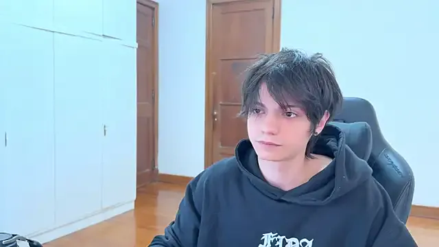 rimanoxe – webcam model profile photo Image 19