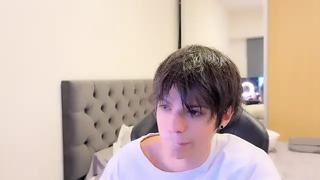 rimanoxe – webcam model profile photo Image 7