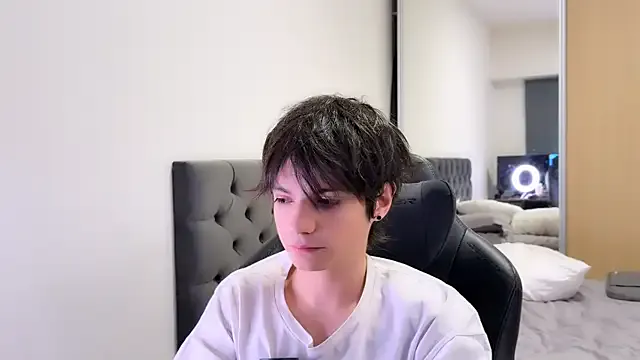 rimanoxe – webcam model profile photo Image 8