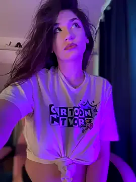 akamilasweetcm101 – webcam model profile photo Image 19