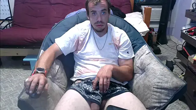 AmelieEdwards – webcam model profile photo Image 5