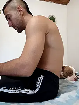 BustyBrunette44 – webcam model profile photo Image 19