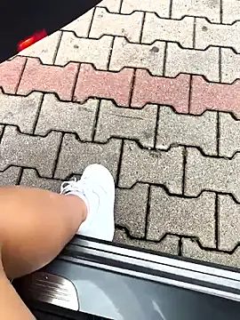 MissDesi webcam show Image 9